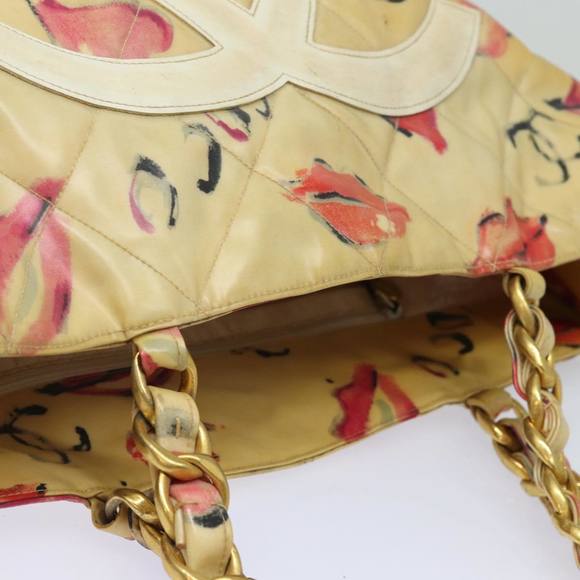 CHANEL Chain Tote Bag Vinyl White CC Auth 77840 - Picture 6 of 16